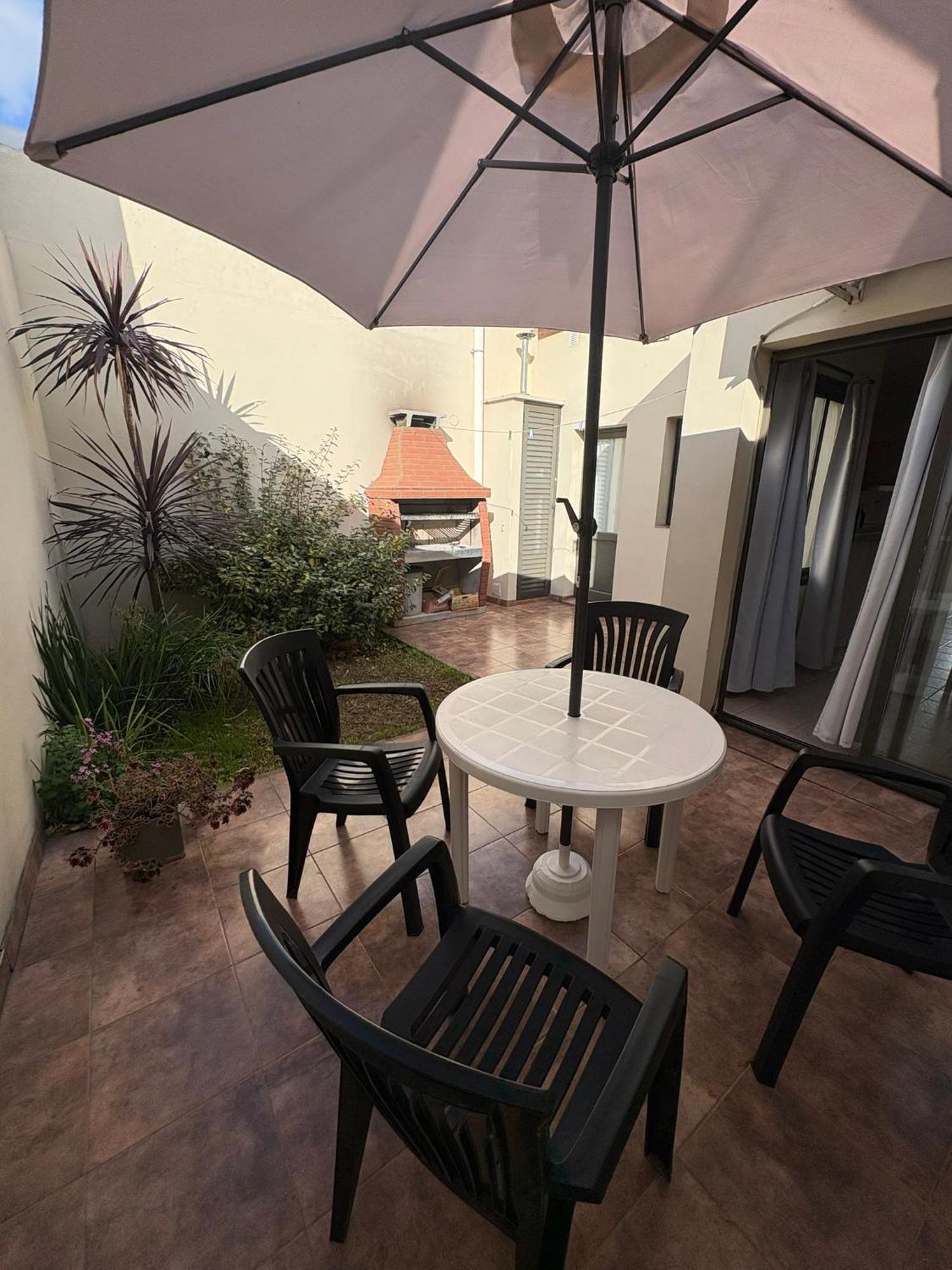 Apartment Departamento A 200 Mts De La Laguna Chascomus