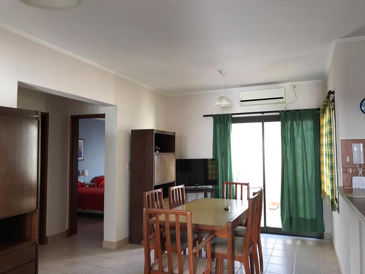Departamento A 200 Mts De La Laguna Apartment *